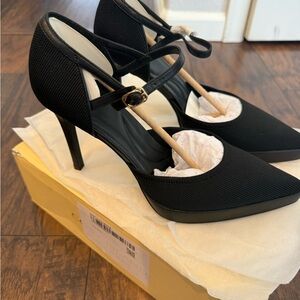 BNIB Cosy Island Spotlight Strapped Stiletto Pumps, Black